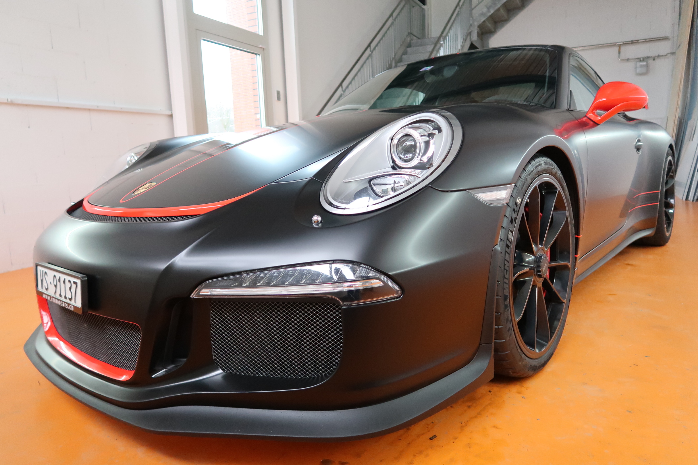 Total covering porsche noir satin 3M - PubAdhésive