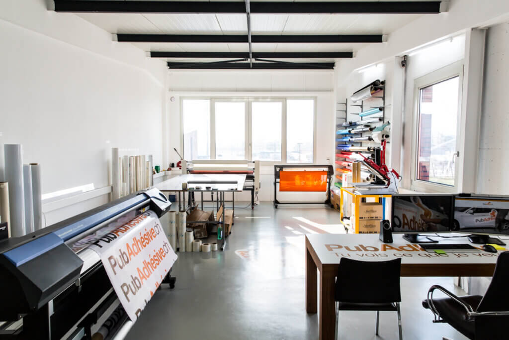 Photo de la partie d'impression des l'atelier de PubAdhesive