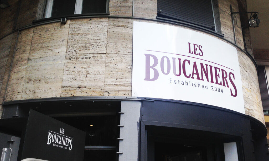 Enseigne du restaurant Les Boucaniers.